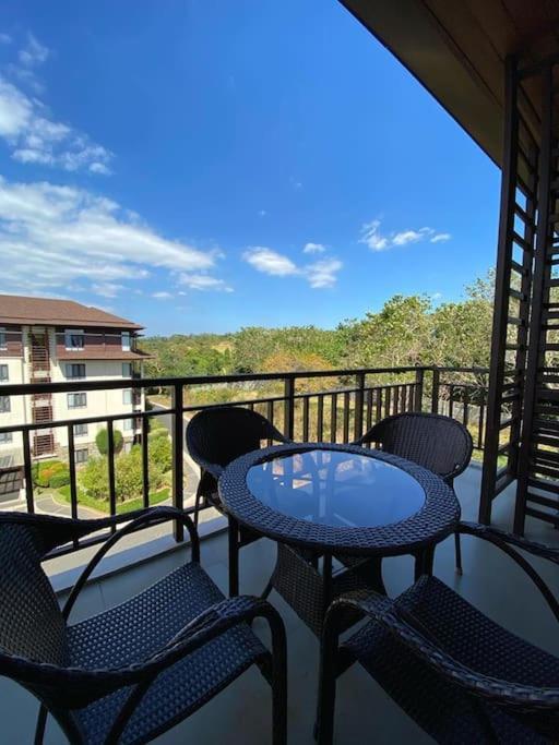 Apartmán Anvaya Cove Penthouse Unit 10-2 Br. Morong  Exteriér fotografie